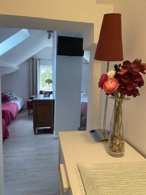 Studio 4 – 10